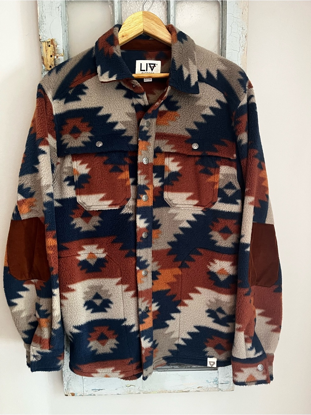 LIV Outdoor Men’s Bear Pebbled Fleece Shirt Jacket Sepia Aztec Shacket Medium